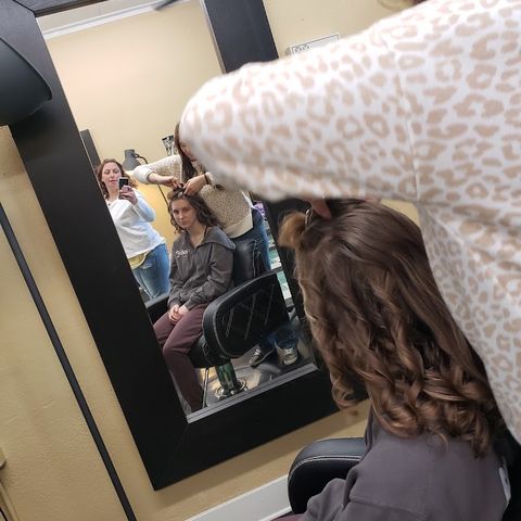 Robert Michael's Hair Salon, beauty salon in Hutchinson, MN